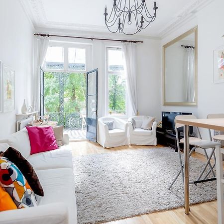 Earls Court Apartments By Basetogo Лондон Экстерьер фото