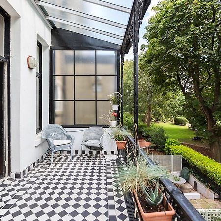 Earls Court Apartments By Basetogo Лондон Экстерьер фото