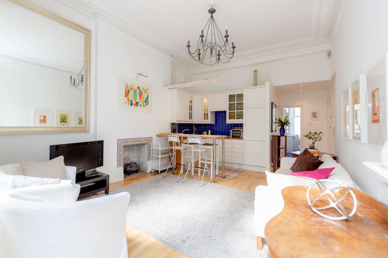 Earls Court Apartments By Basetogo Лондон Экстерьер фото