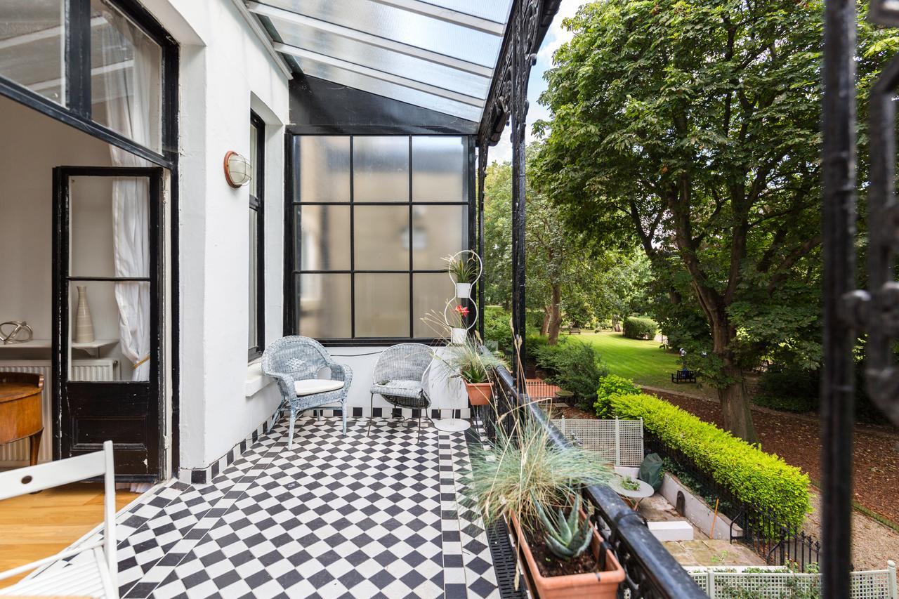 Earls Court Apartments By Basetogo Лондон Экстерьер фото