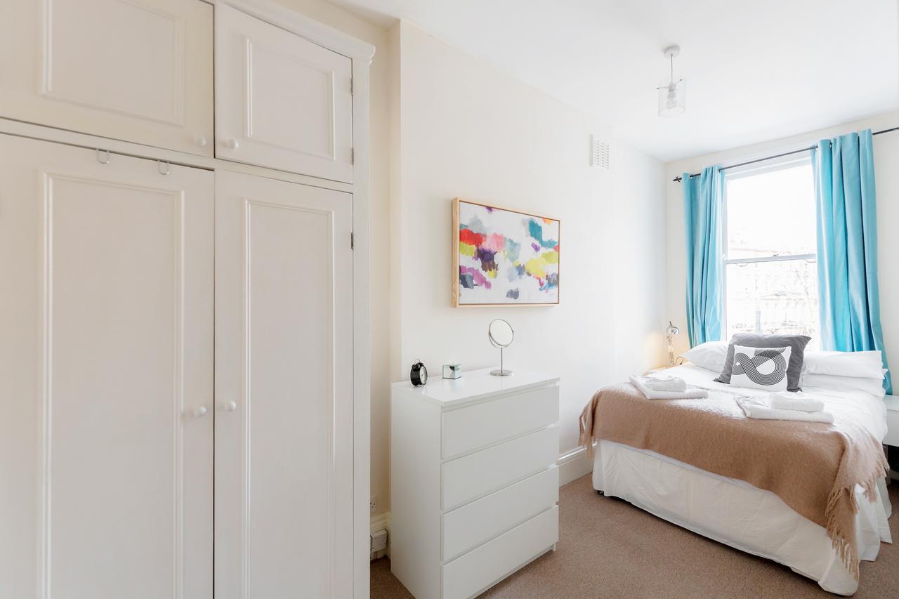 Earls Court Apartments By Basetogo Лондон Экстерьер фото